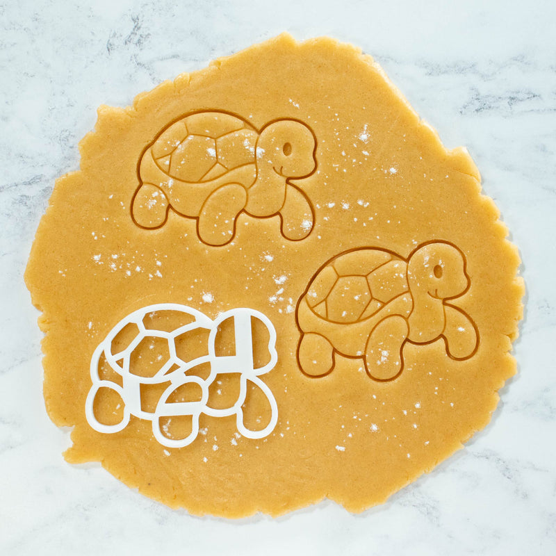 bakerlogy cute tortoise cookie cutter