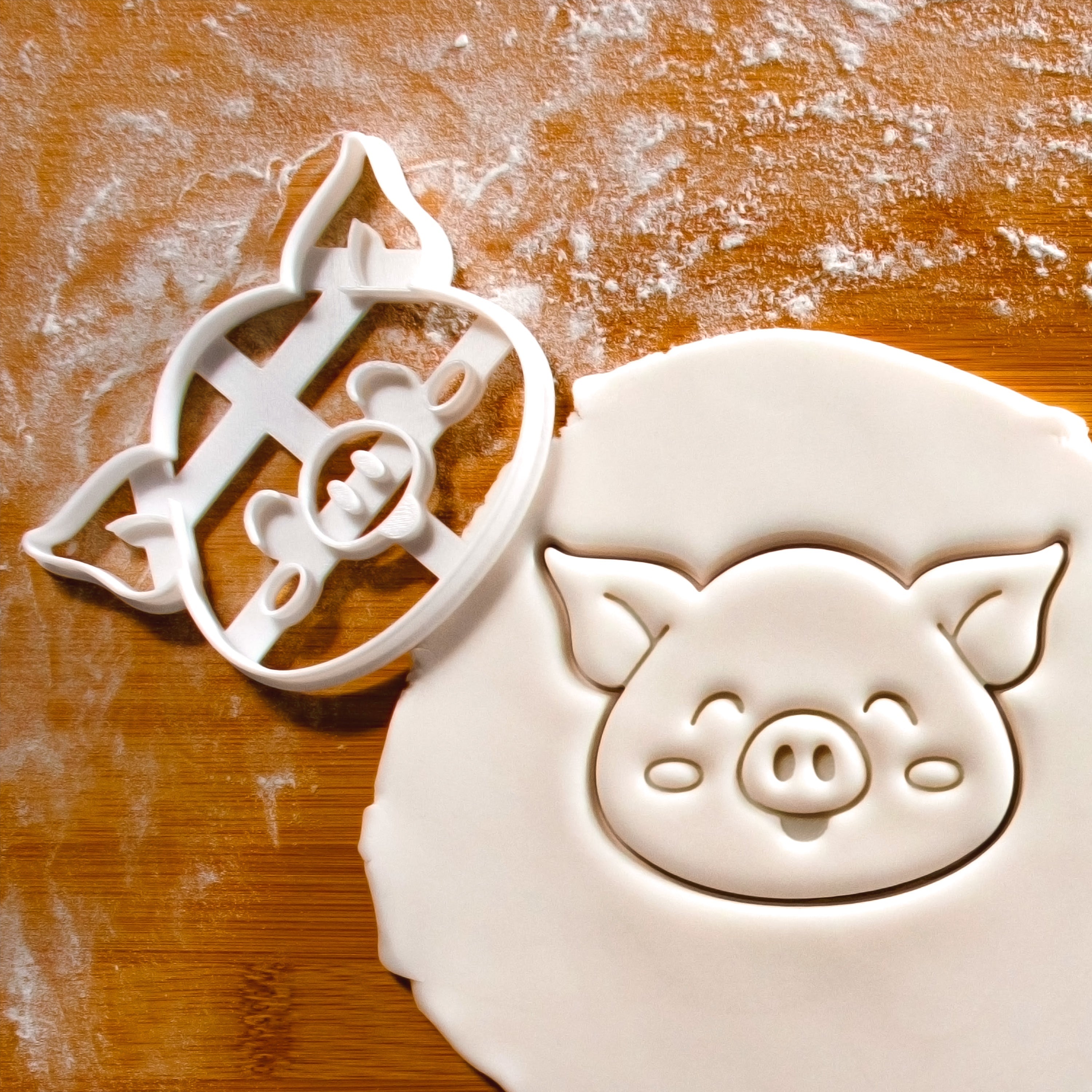 Happy Pig Cookie Cutter – Bakerlogy
