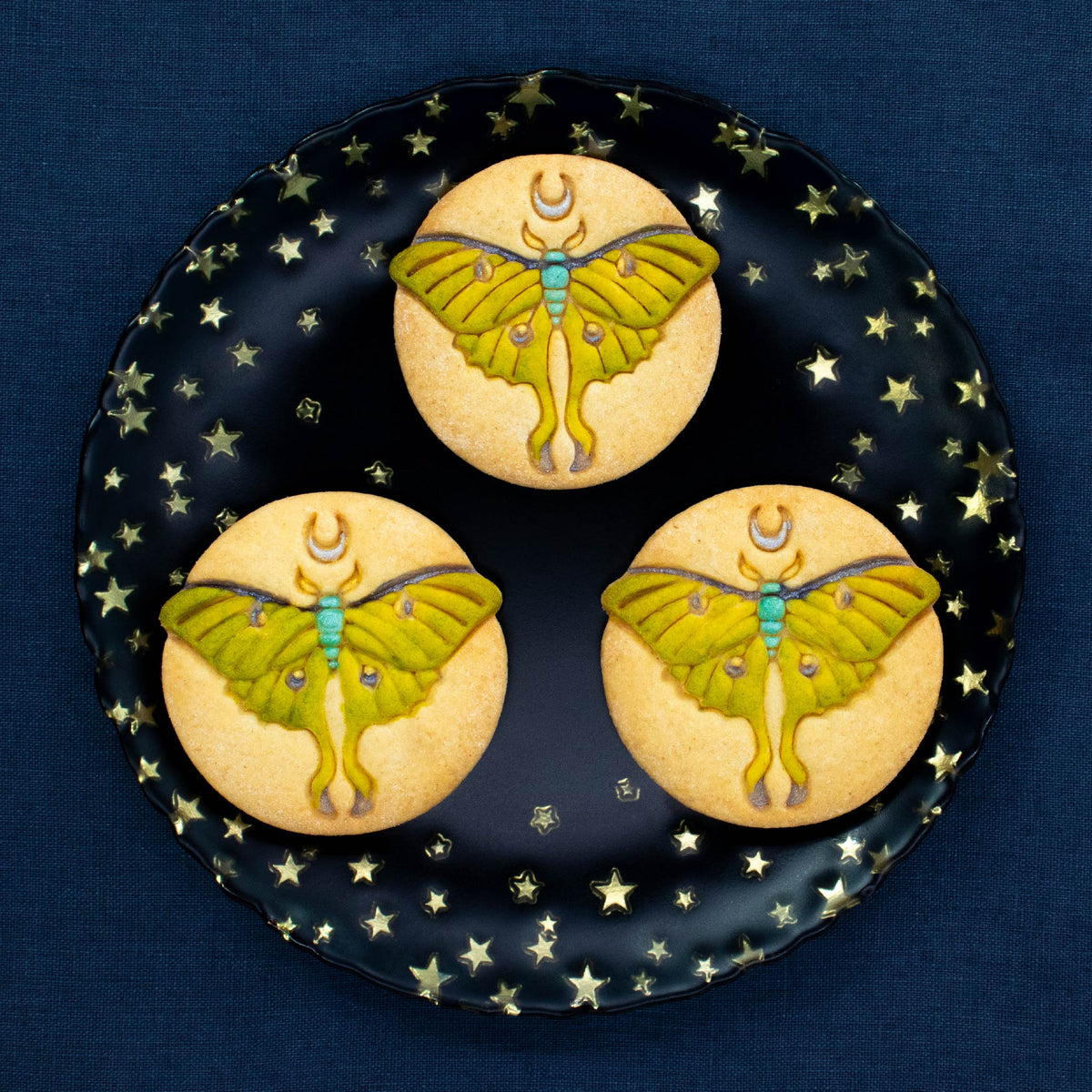 bakerlogy luna moth sugar cookies