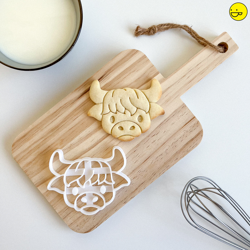 Cute Highland Cow Face Cookie Cutter