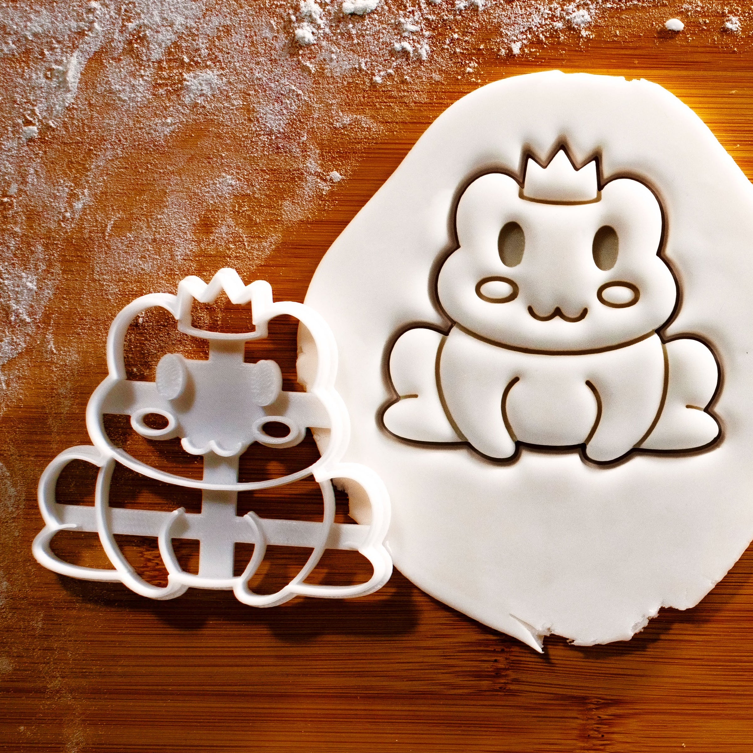 Cute Frog with Crown Cookie Cutter