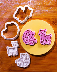Forest Friends Mini 2” Cookie Cutter & Stamp Set 🦌🍂