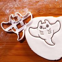 Cute Manta Ray (Bottom View)