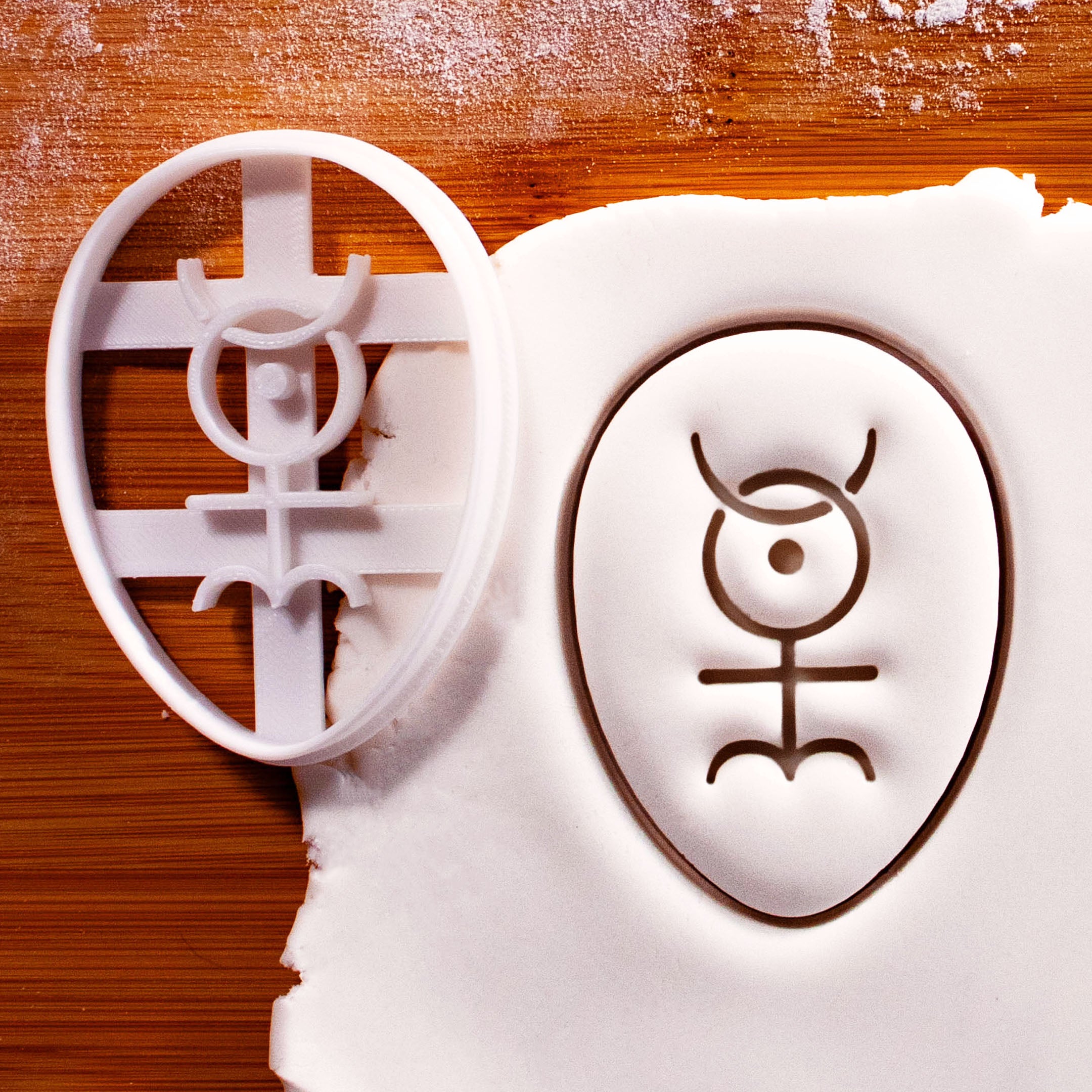 The Hieroglyphic Monad Cookie Cutter – Esoteric & Occult Baking