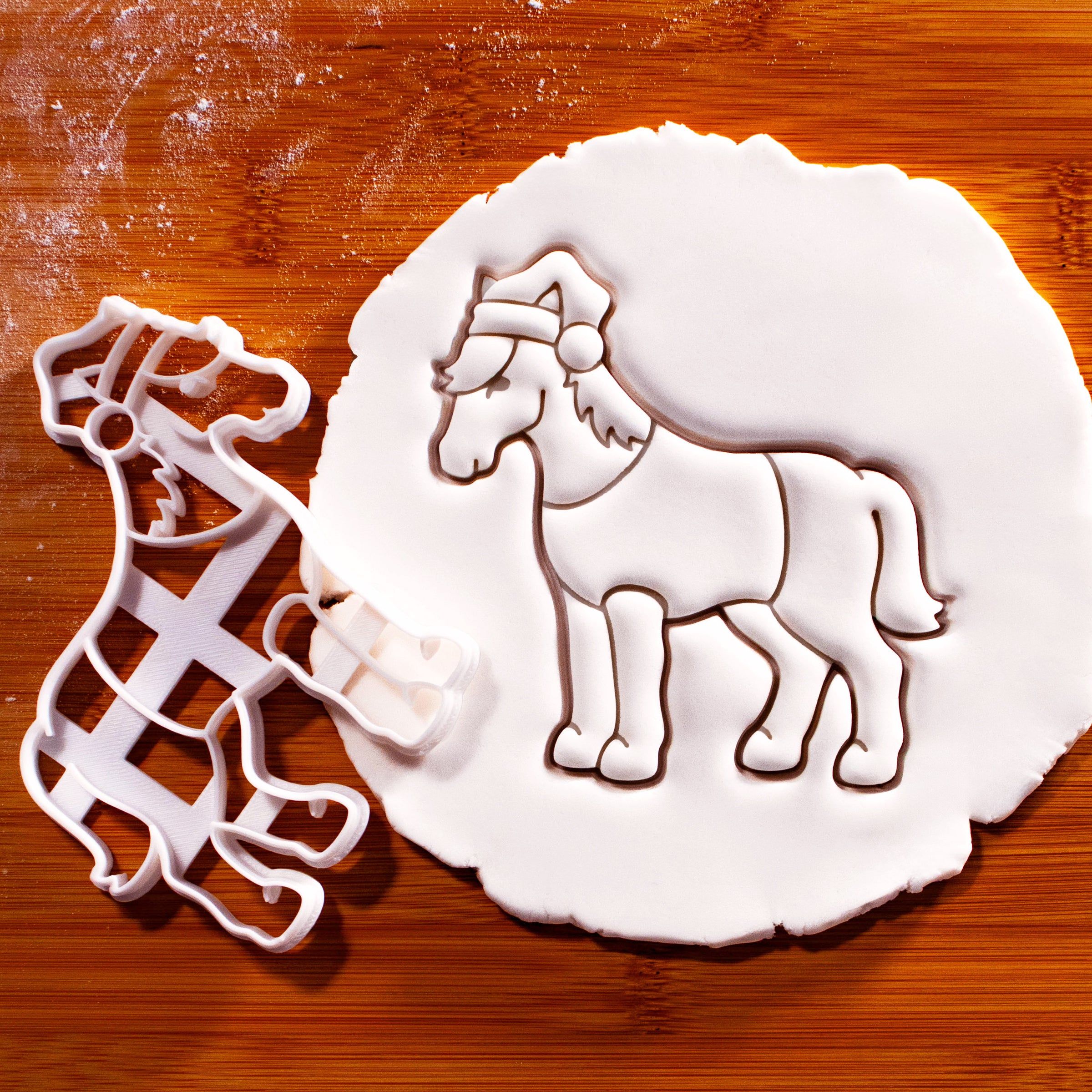 Horse with Santa Hat Set (2pcs)