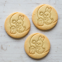 Moon Rabbit Making Mochi