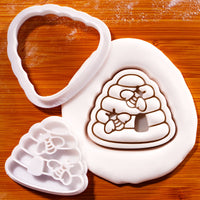 Bee Hive with Bees Mini Set