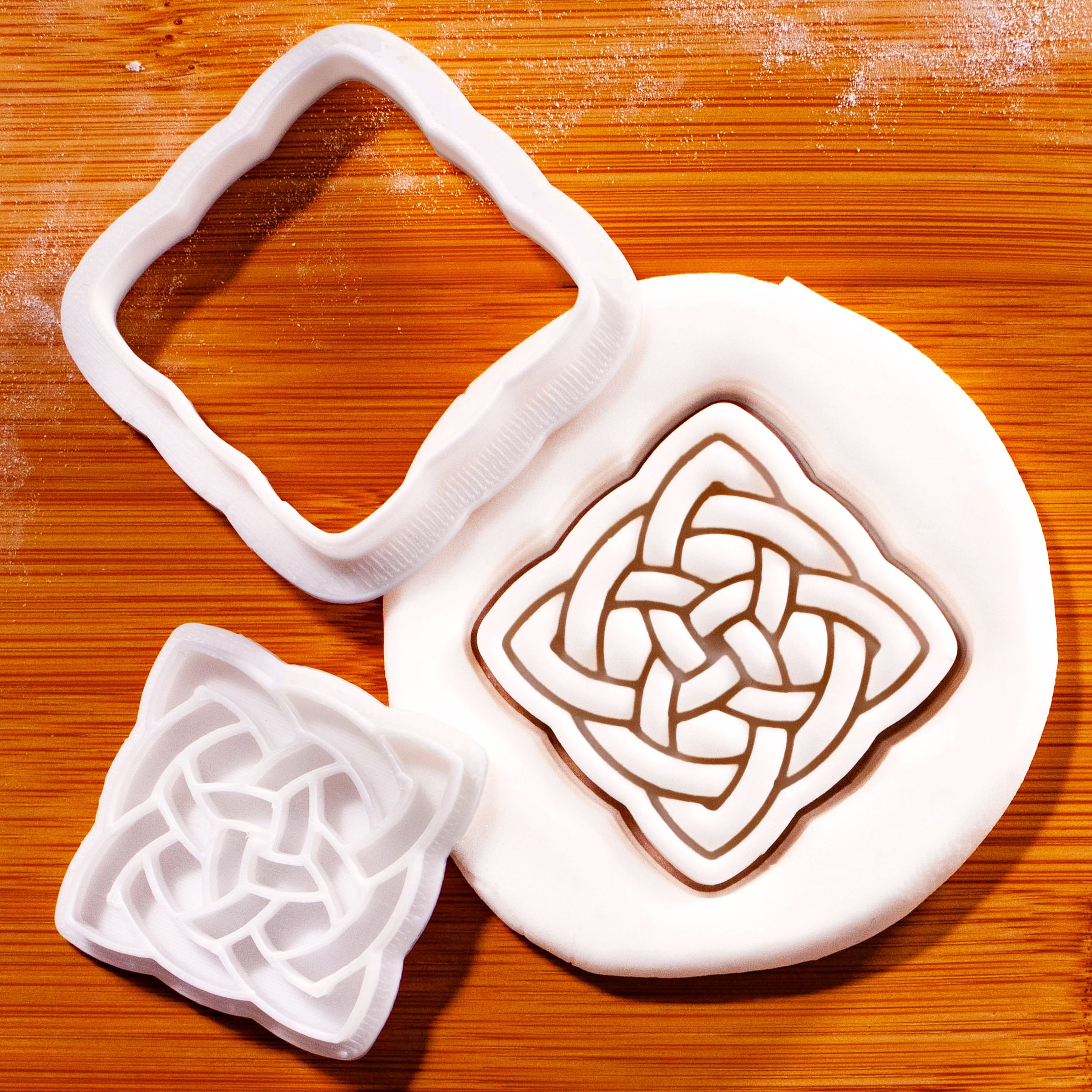 Quaternary Celtic Knot Mini Set
