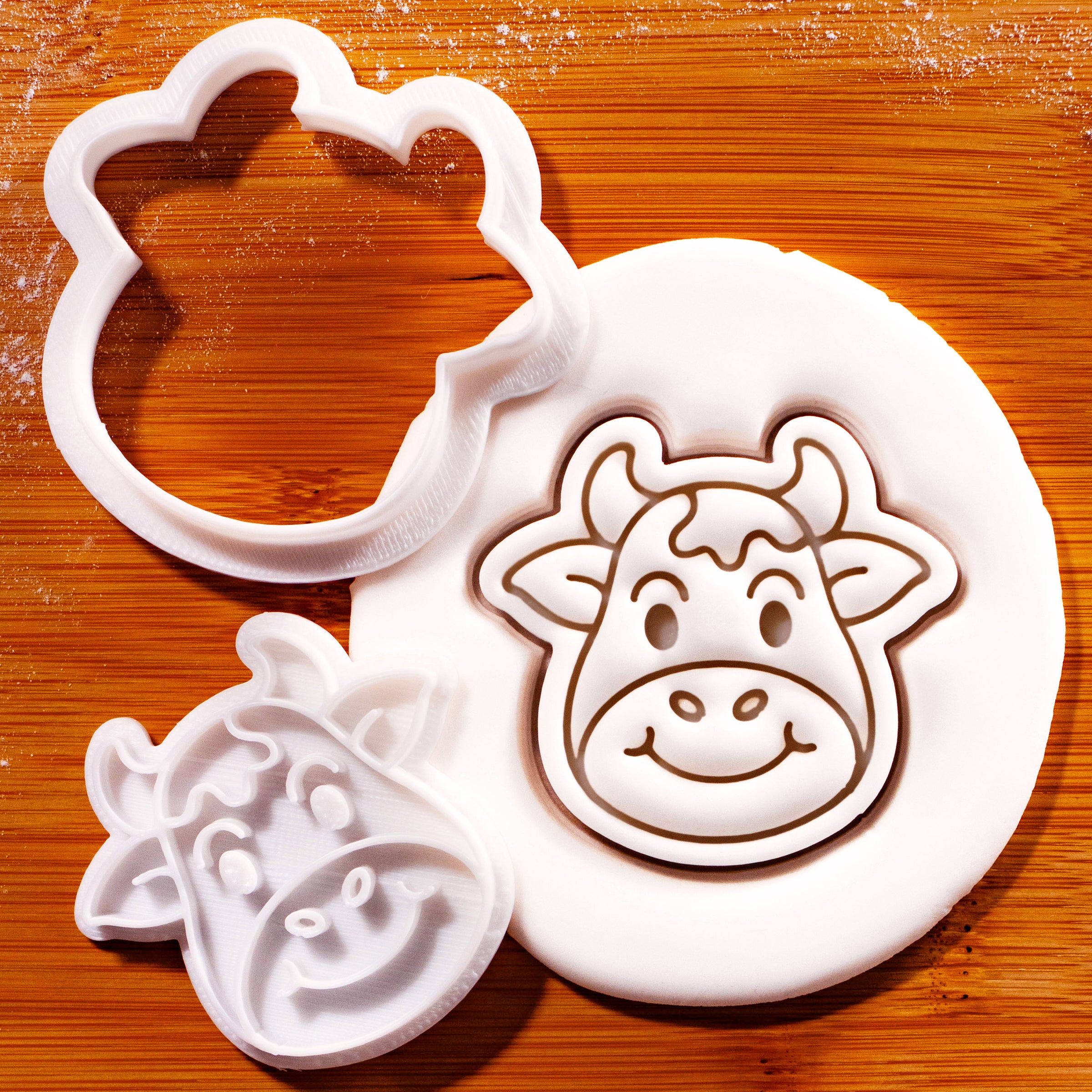 Cheerful Cow Mini Set