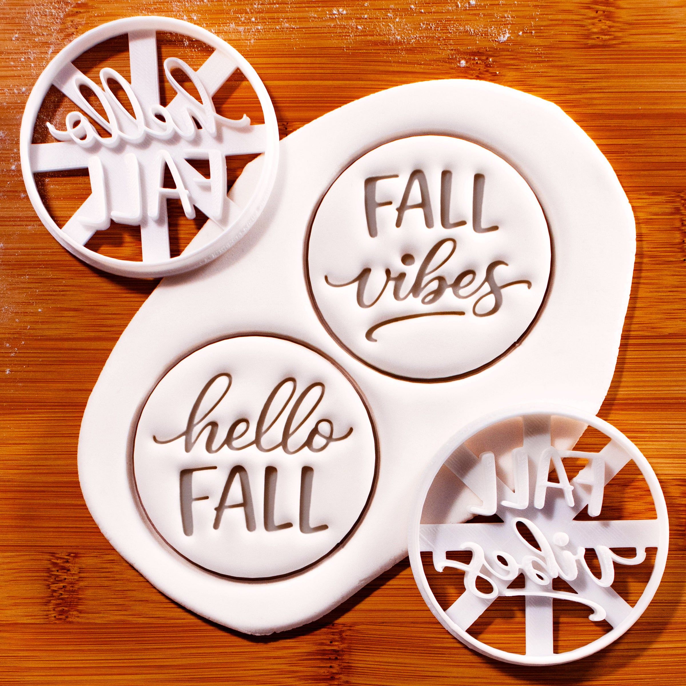 Hello Fall & Fall Vibes (Round)