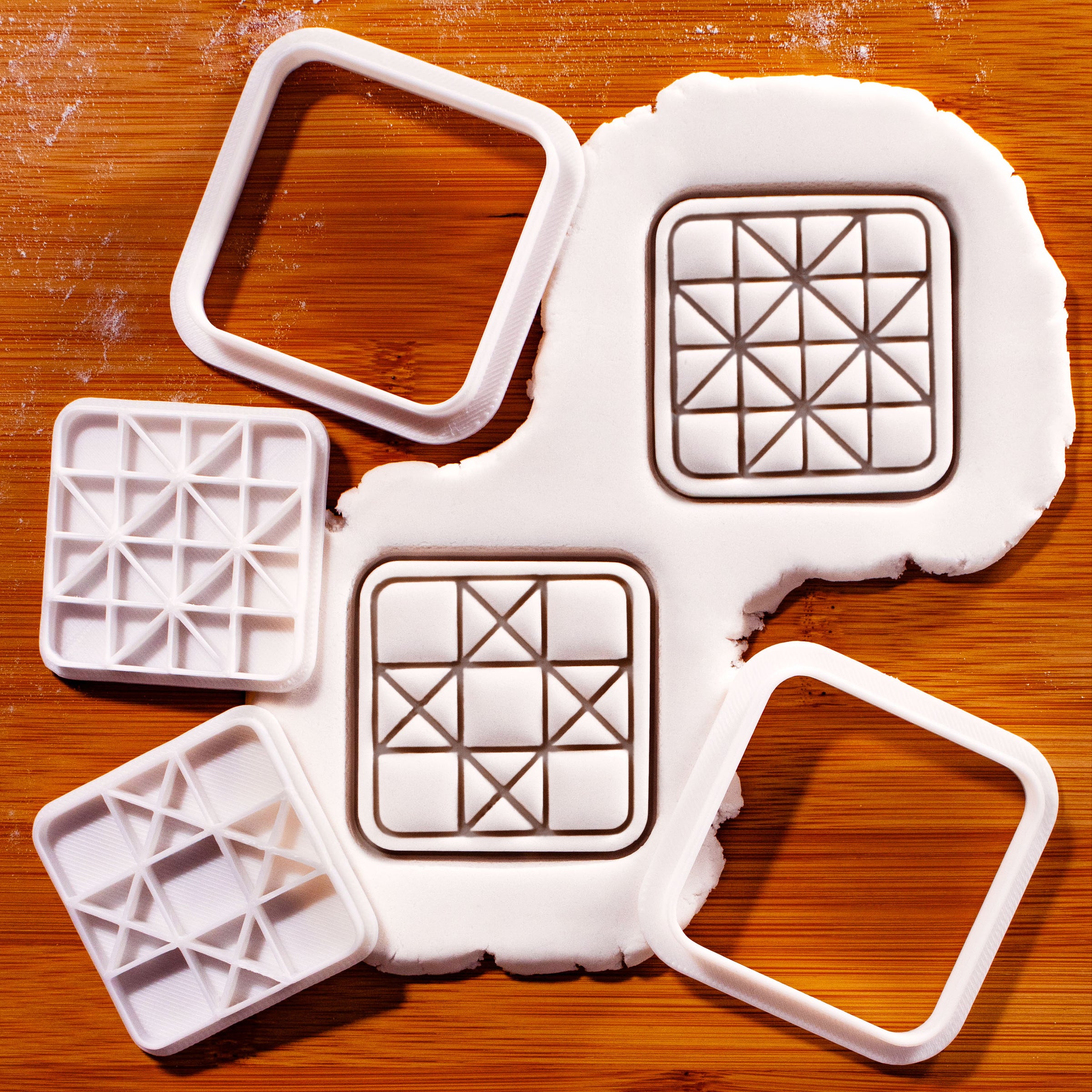 Set of 2 Quilt Block Mini Cookie Cutters & Stamps Set – Ohio Star & Ribbon Star