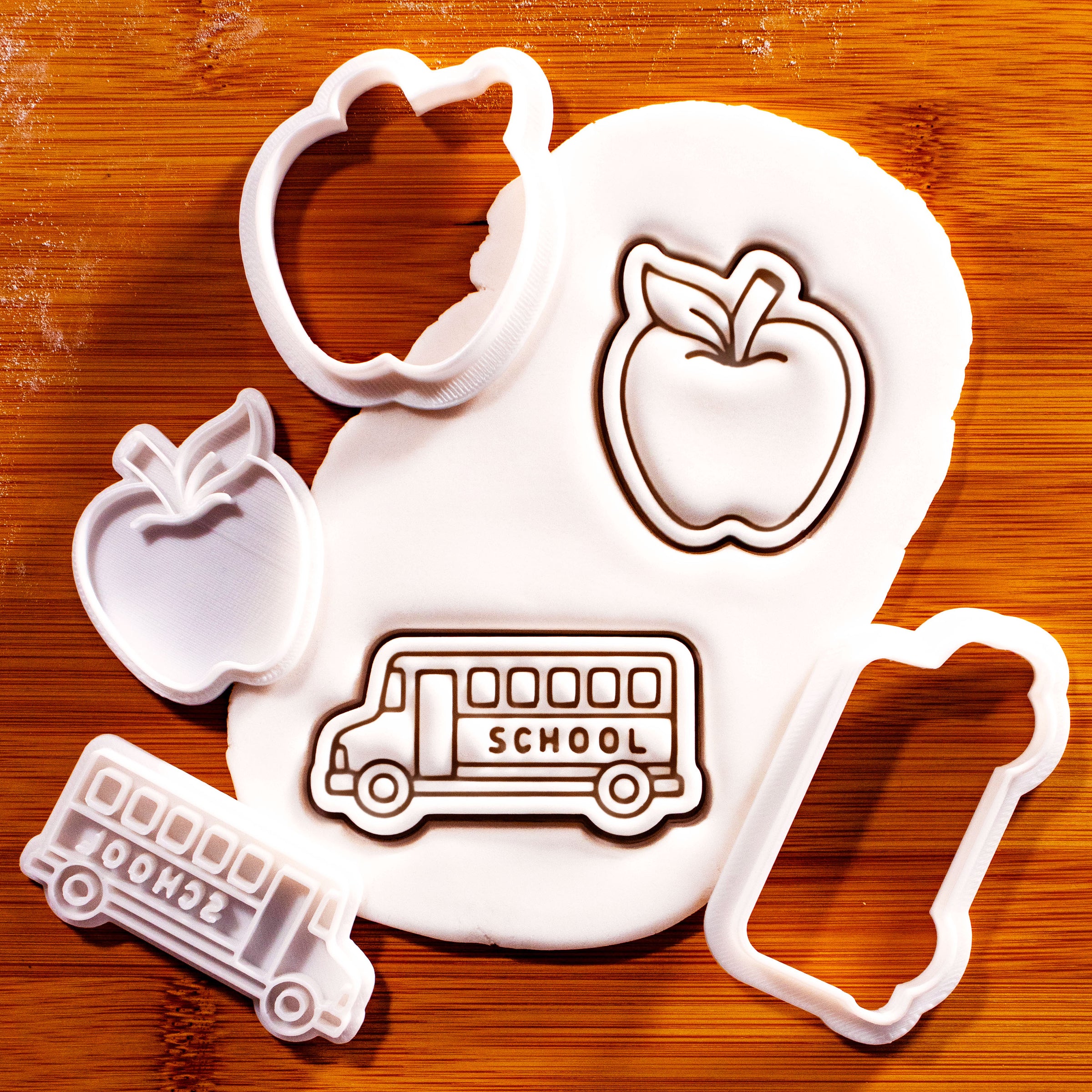 School Bus & Apple Mini Set