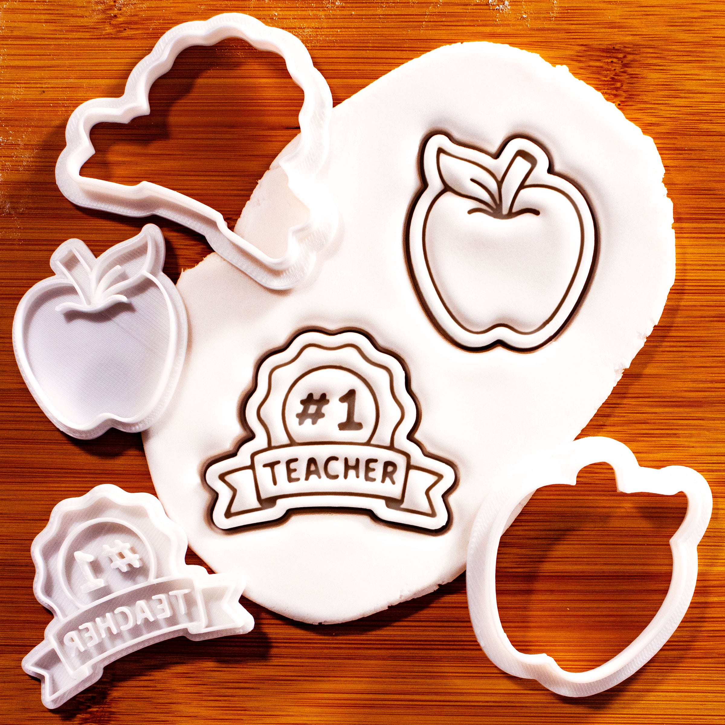 Number 1 Teacher Badge & Apple Mini Set