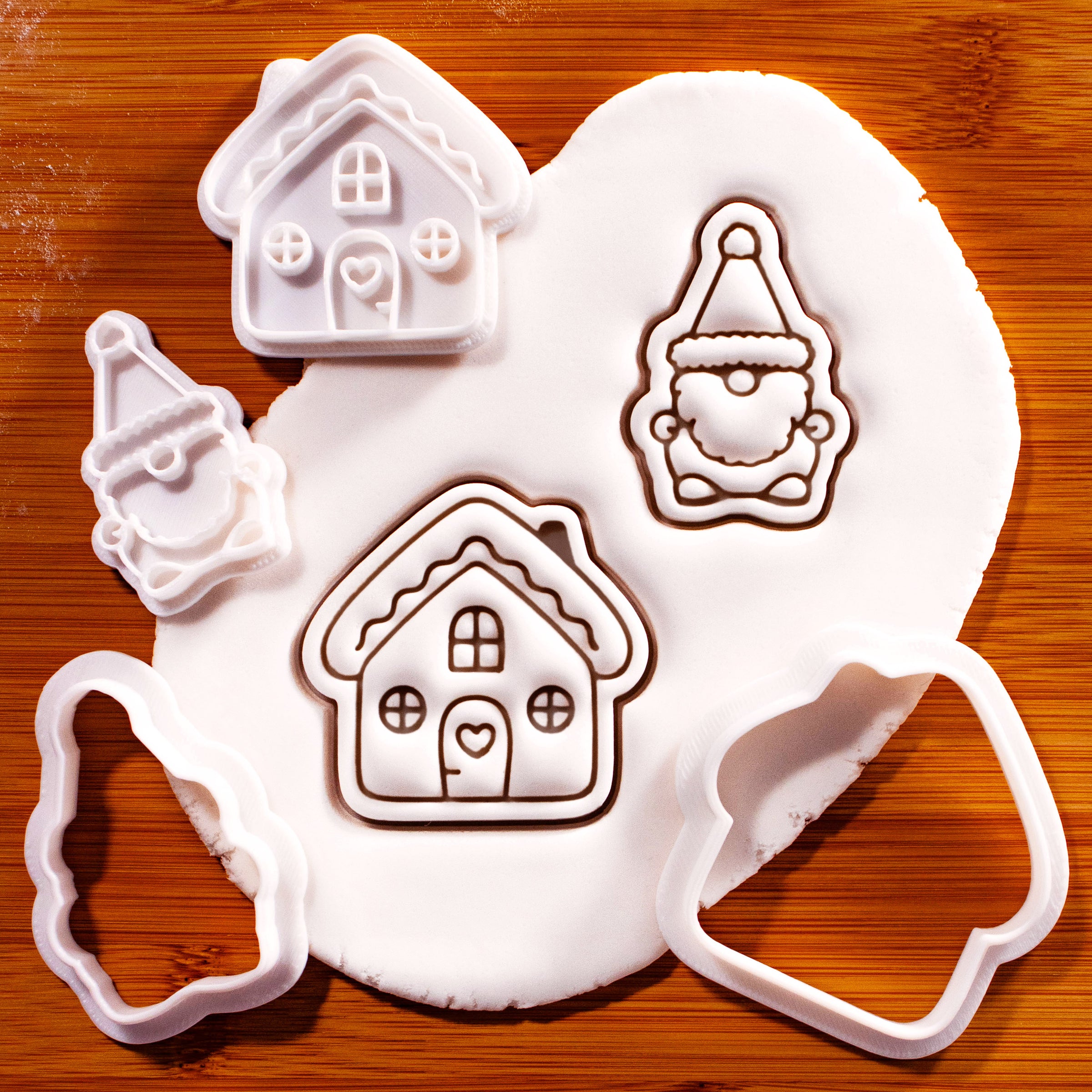 Cottage House & Christmas Gnome Mini Set