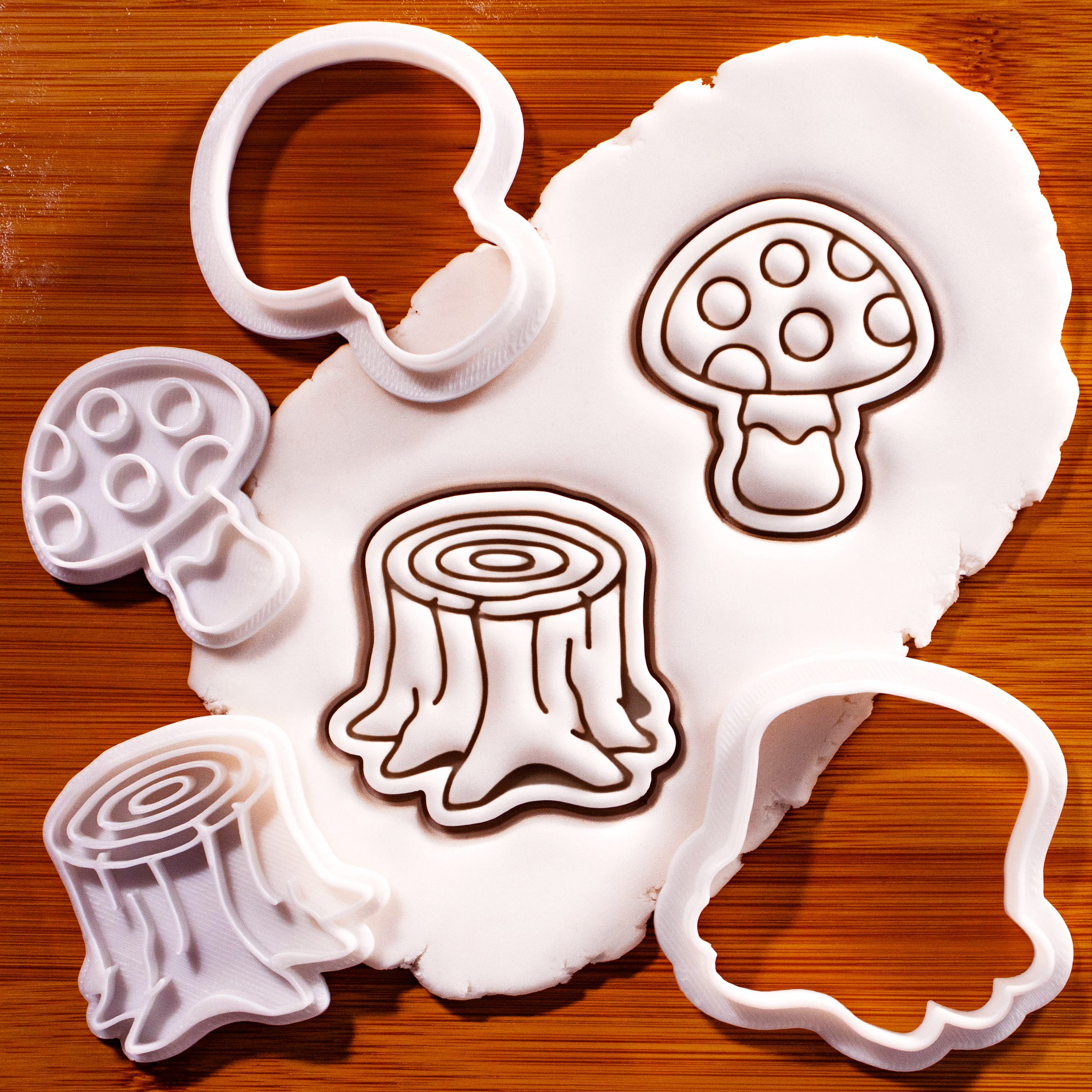 Set of 2 Mushroom & Tree Stump Mini Set