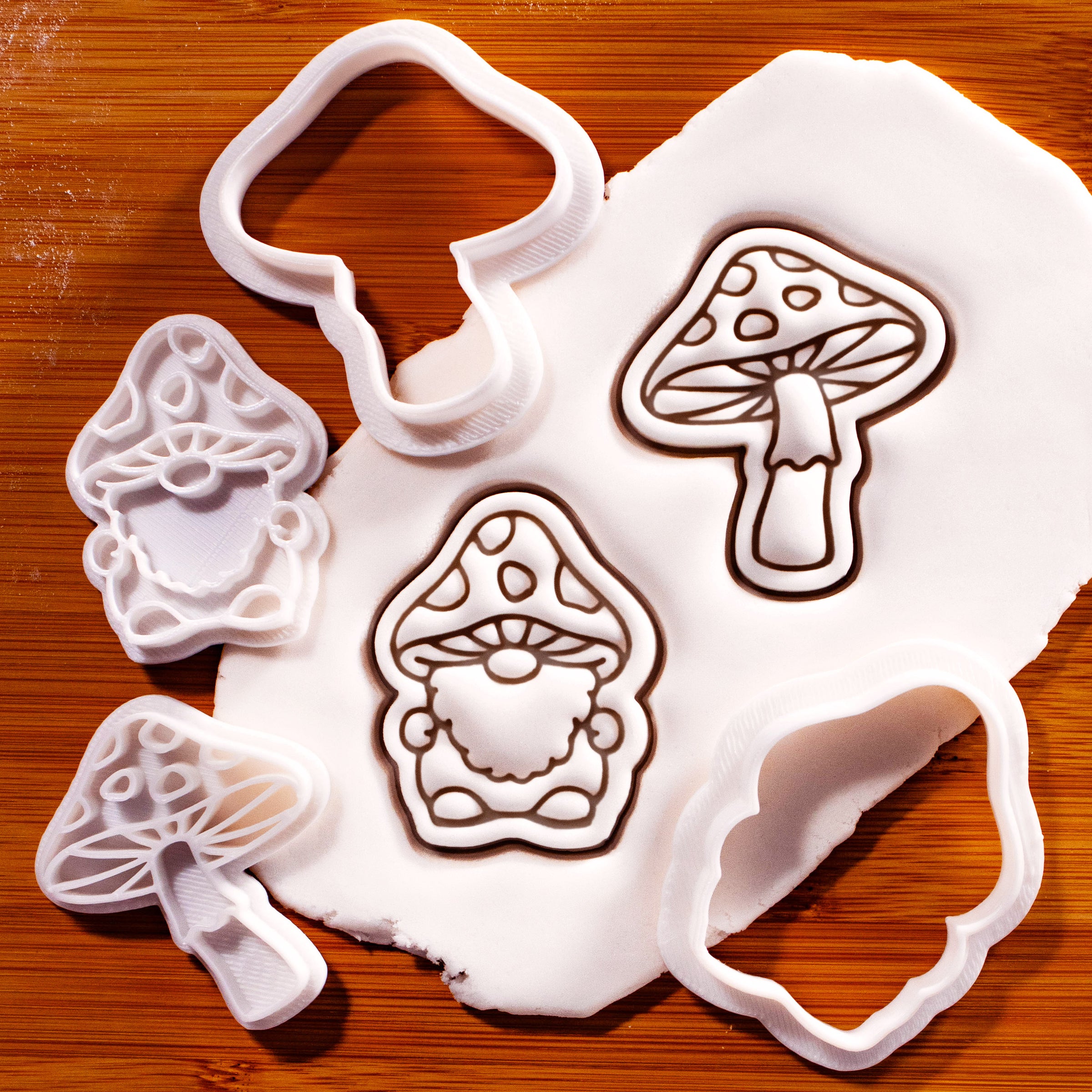 Toadstool & Mushroom Gnome Mini Cookie Cutter & Stamp Set