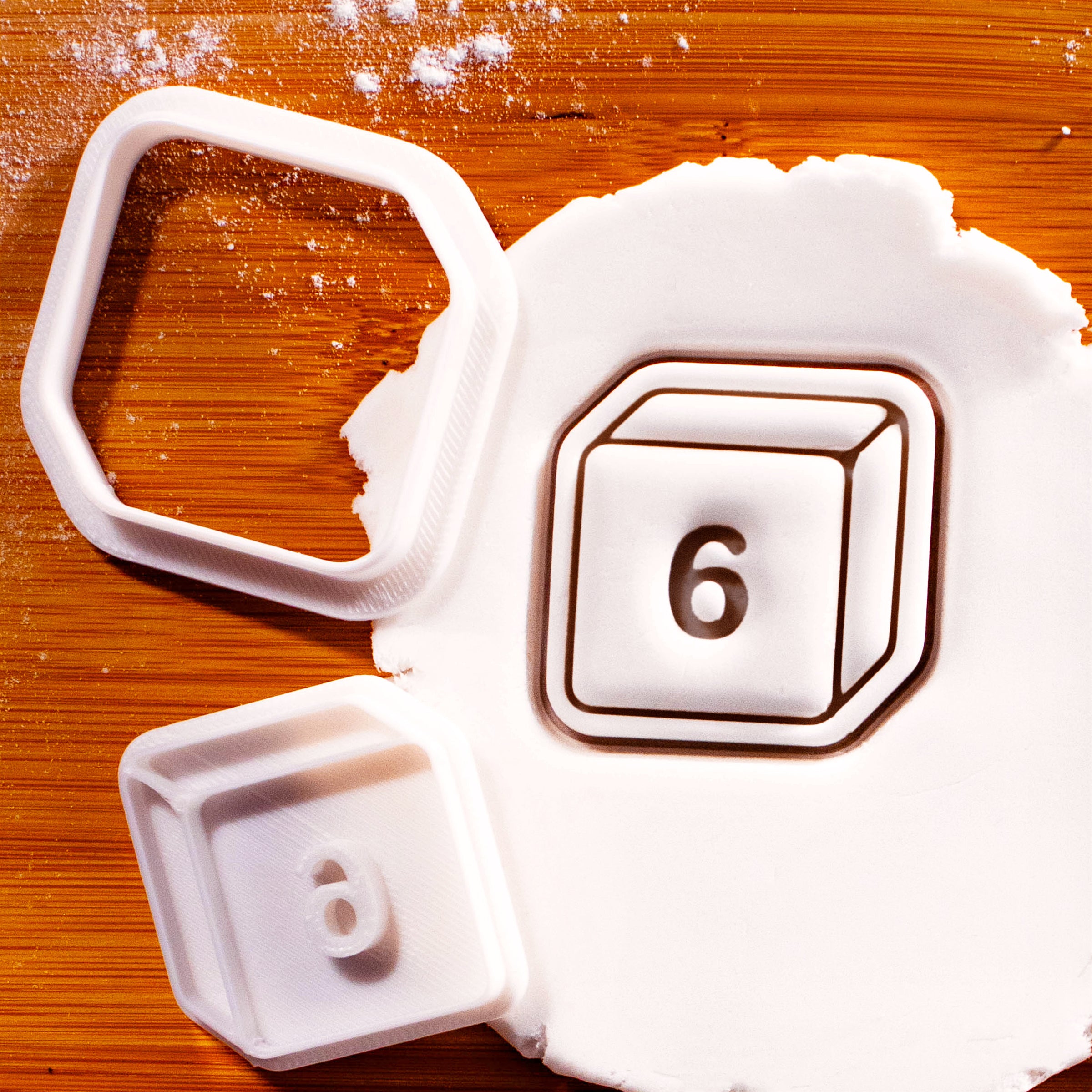 D6 Dice Mini Cookie Cutter & Stamp Set
