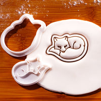 Sleeping Fox Mini Cookie Cutter & Stamp Set