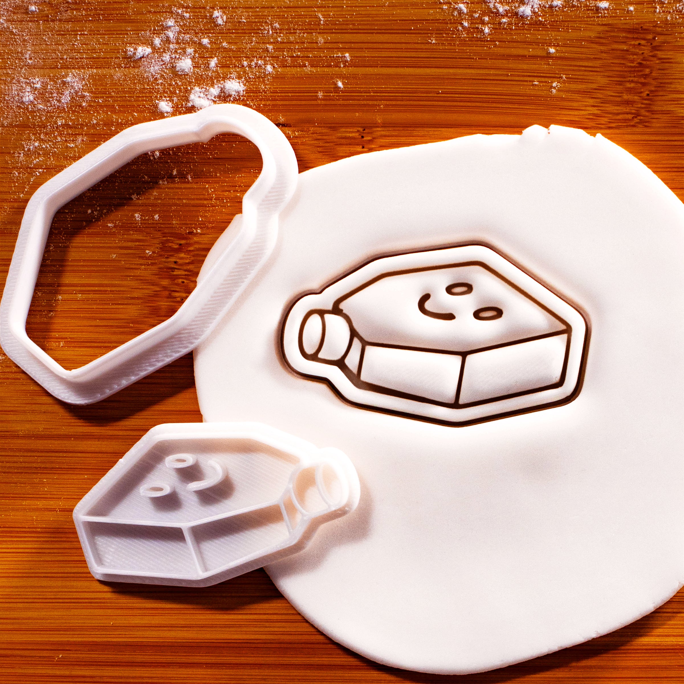 Cell Culture Flask Mini Cookie Cutter & Stamp Set