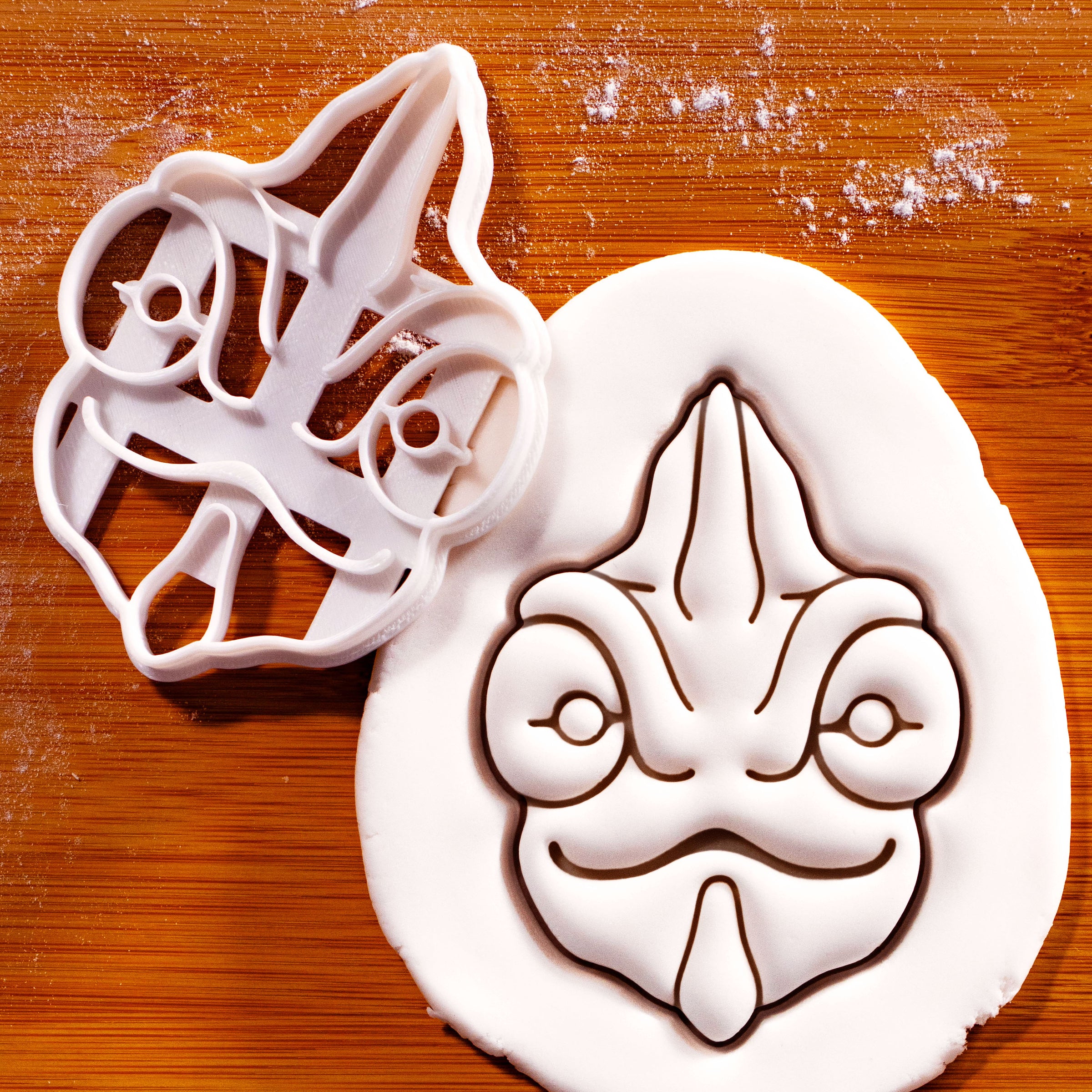 Veiled Chameleon Face Cookie Cutter
