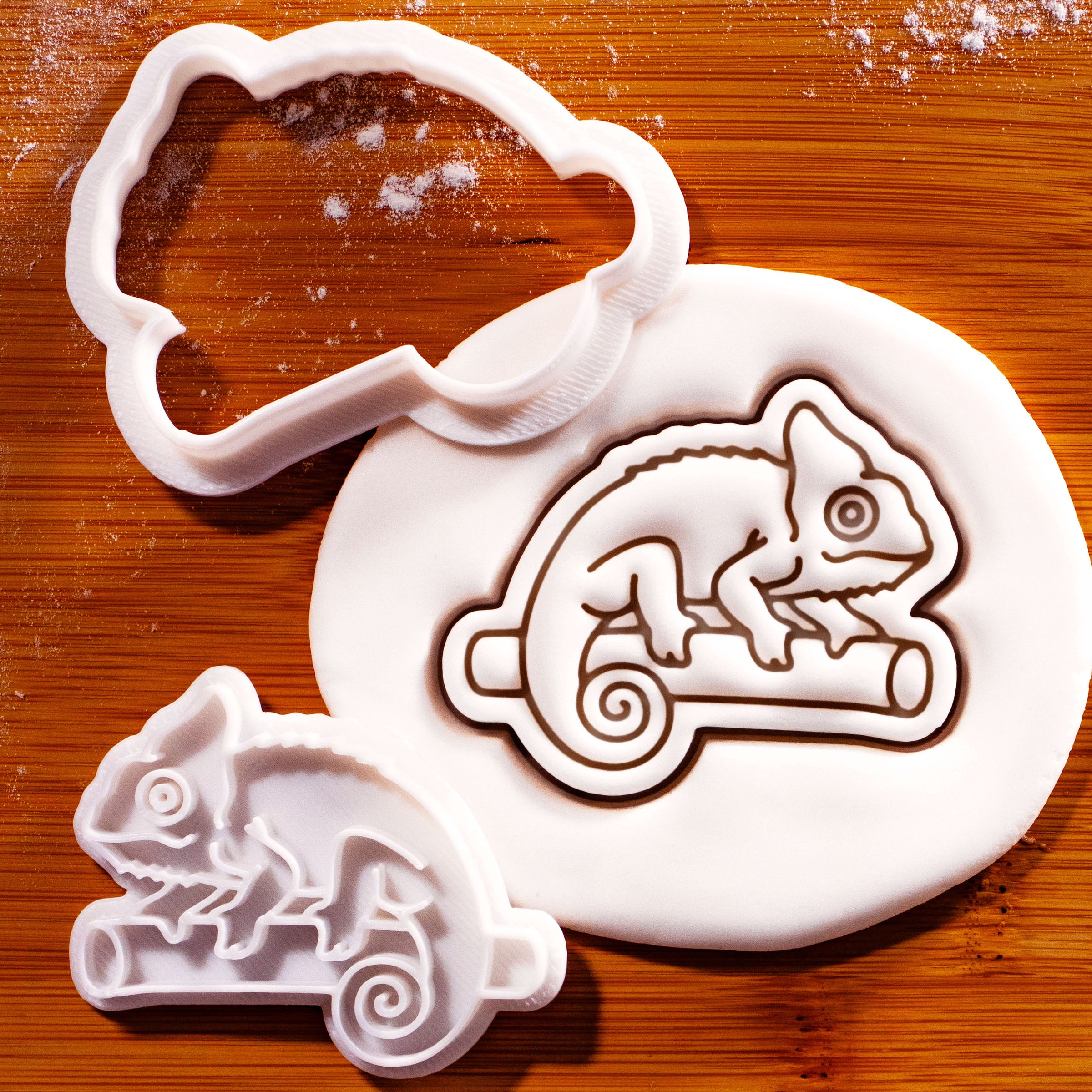 Veiled Chameleon Mini Cookie Cutter & Stamp Set