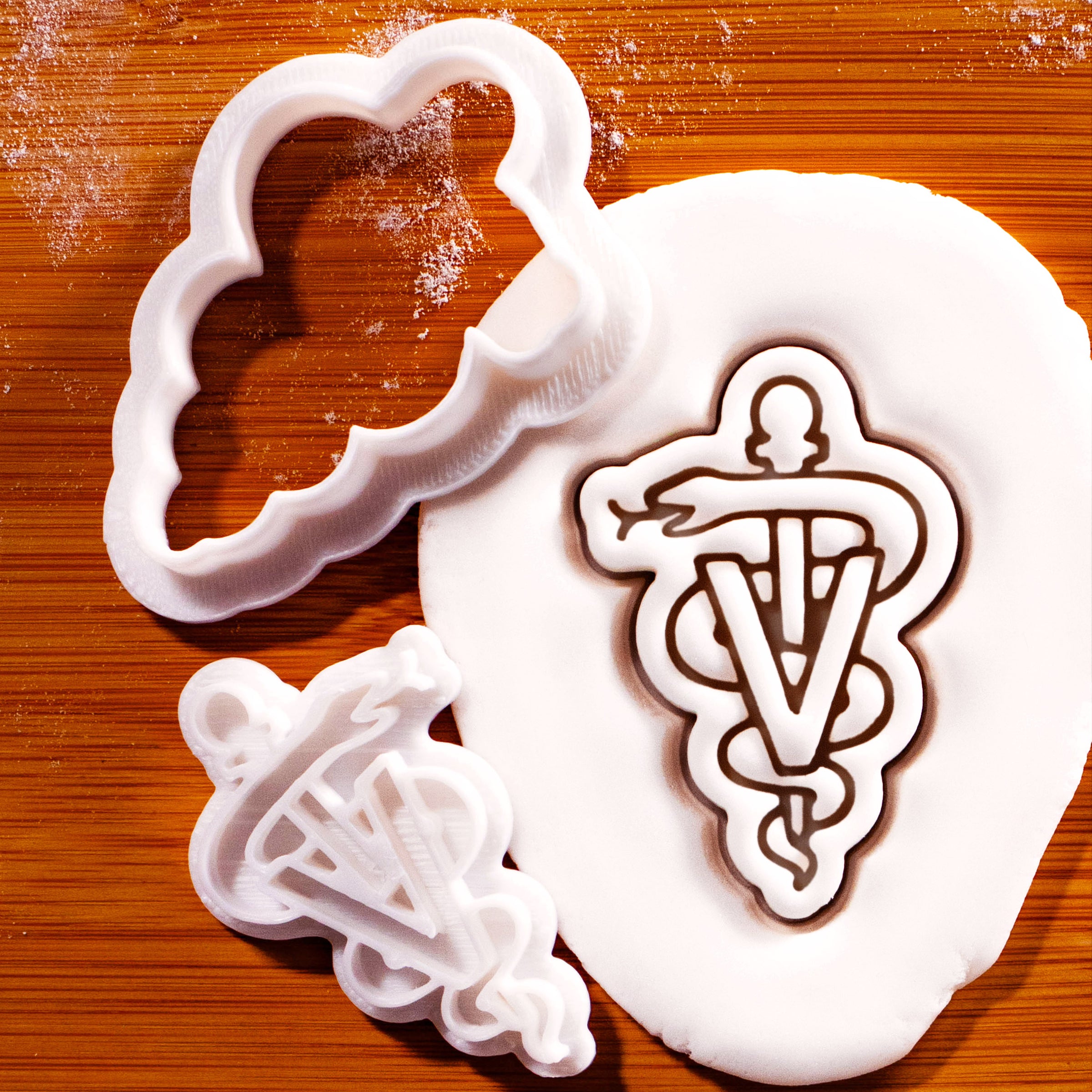 Veterinary Logo Mini Cookie Cutter & Stamp Set