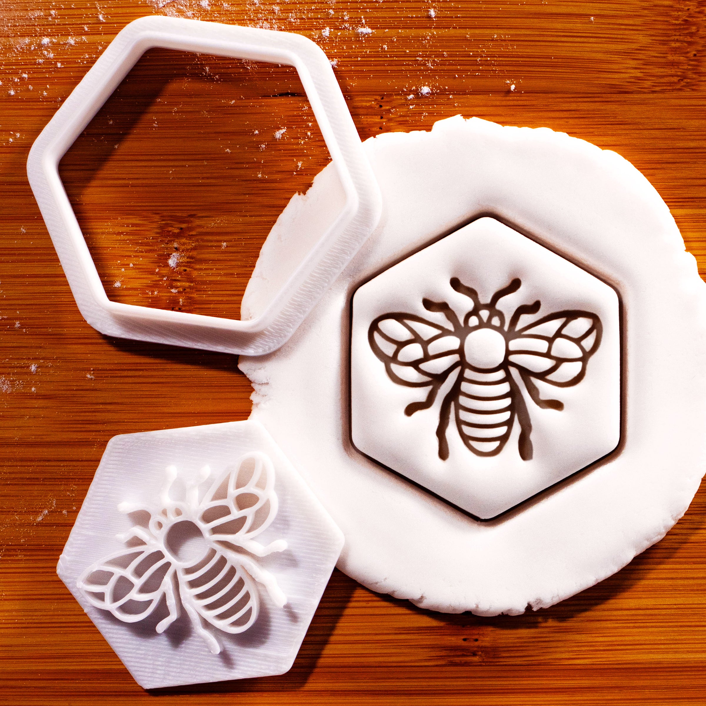 Honey Bee in Hexagon Mini Cookie Cutter & Stamp Set