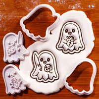 2 Mini Ghost Cookie Cutters & Stamps - Skull & Anatomical Heart
