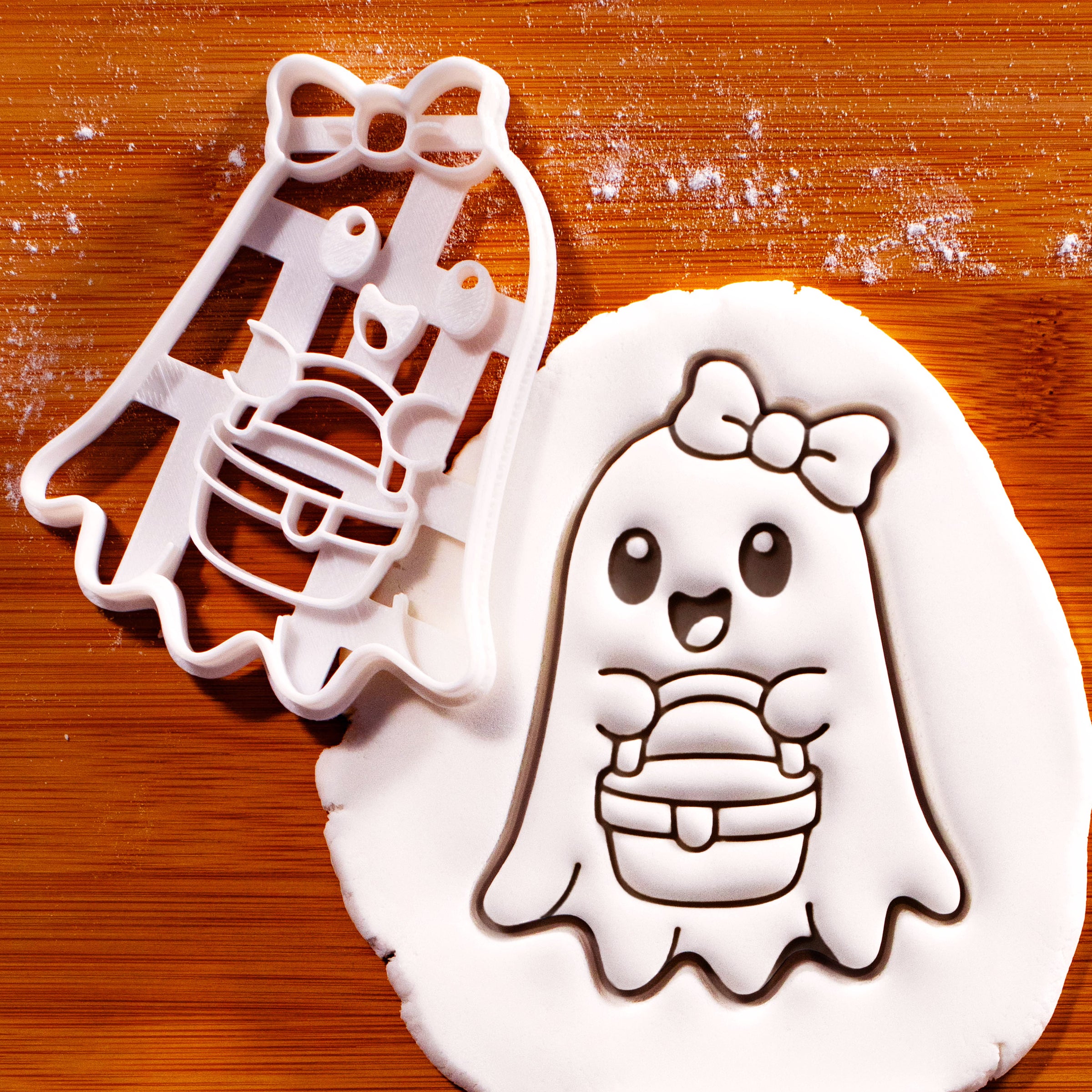 Ghost with Picnic Basket Cookie Cutter