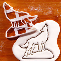 Howling Wolf Outline Cookie Cutter