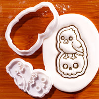 Raven on skull mini cookie cutter and stamp with detailed fondant impression for Halloween baking