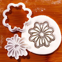 Starburst firework mini cookie cutter and stamp set with fondant impression