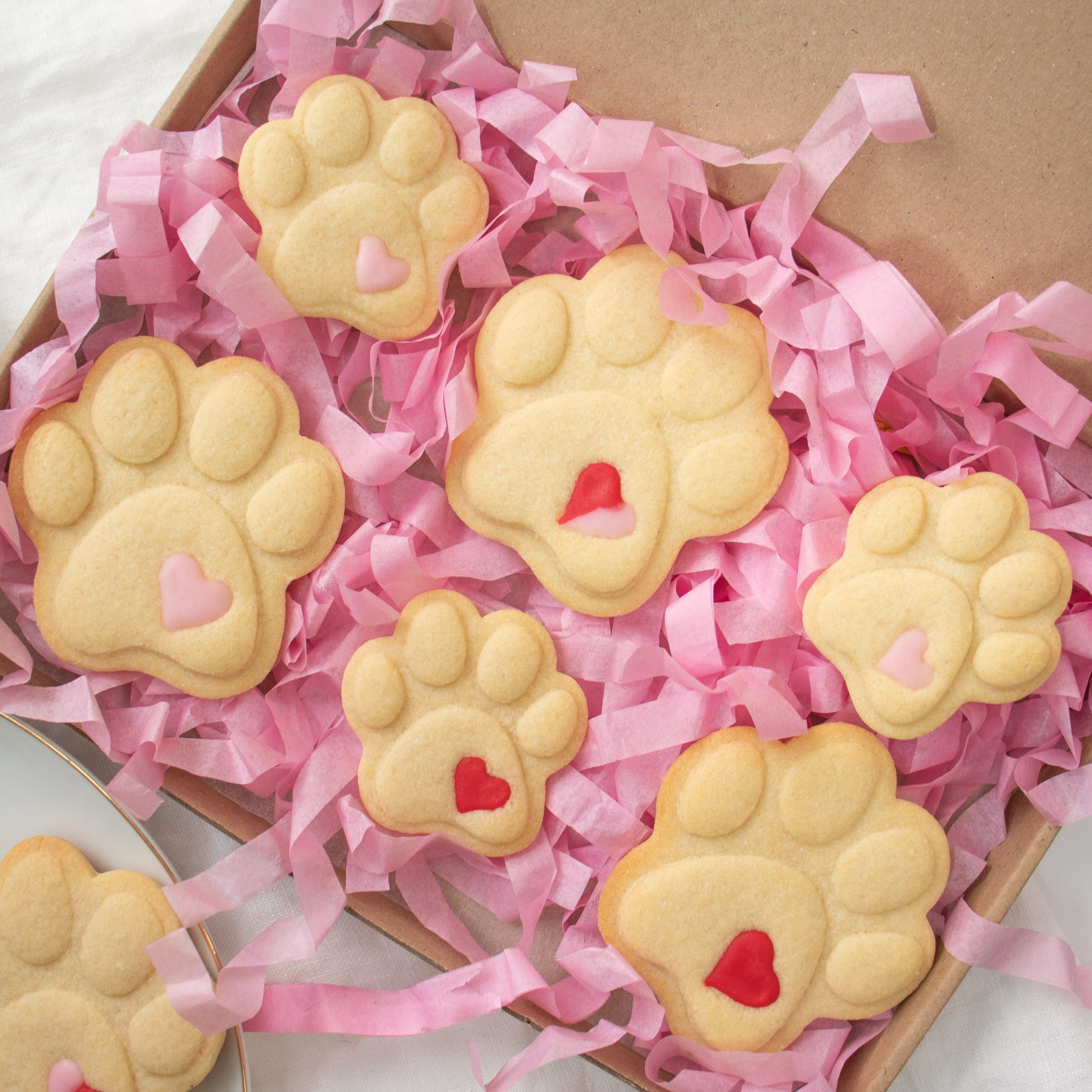 cute paw cookies