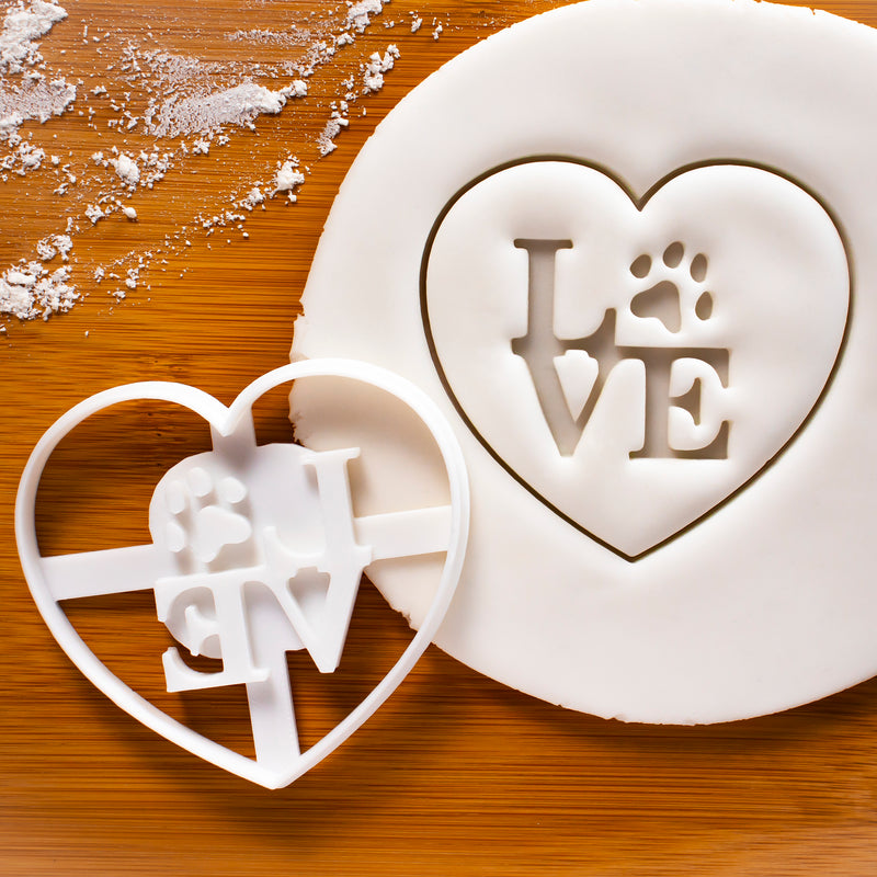Philly LOVE with Paw Print Cookie Cutter (Heart)