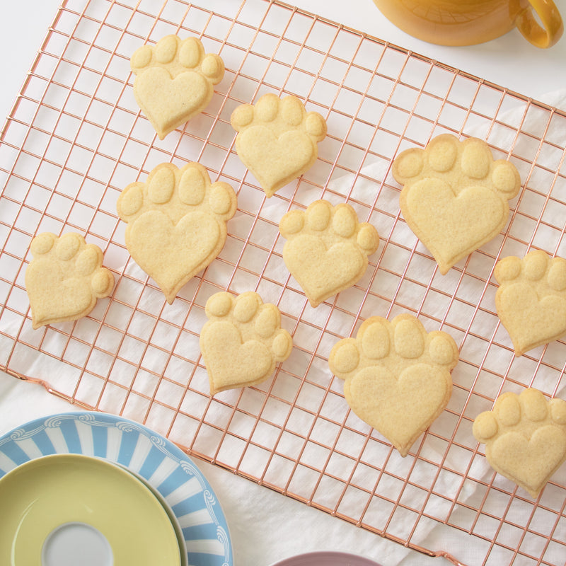 Dog Paw with Heart Shaped Pad cookies