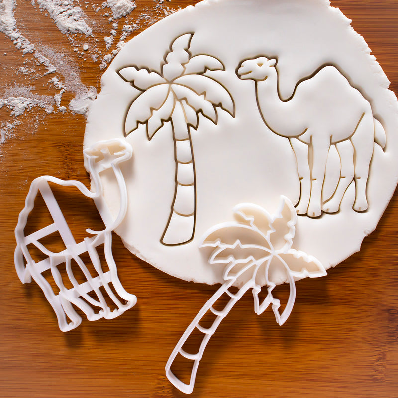 set of 2 cookie cutters: Camel and Palm Tree