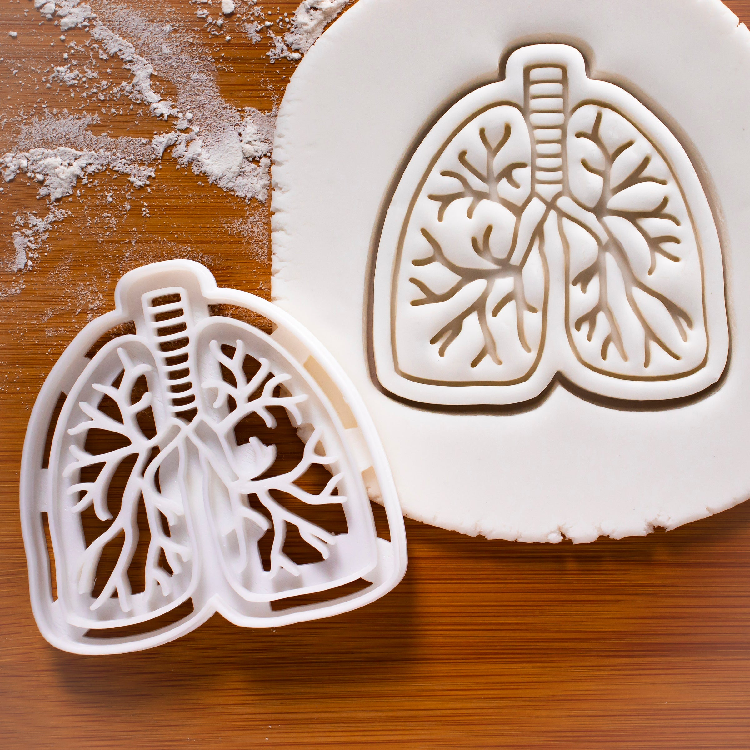 Lungs cookie cutter