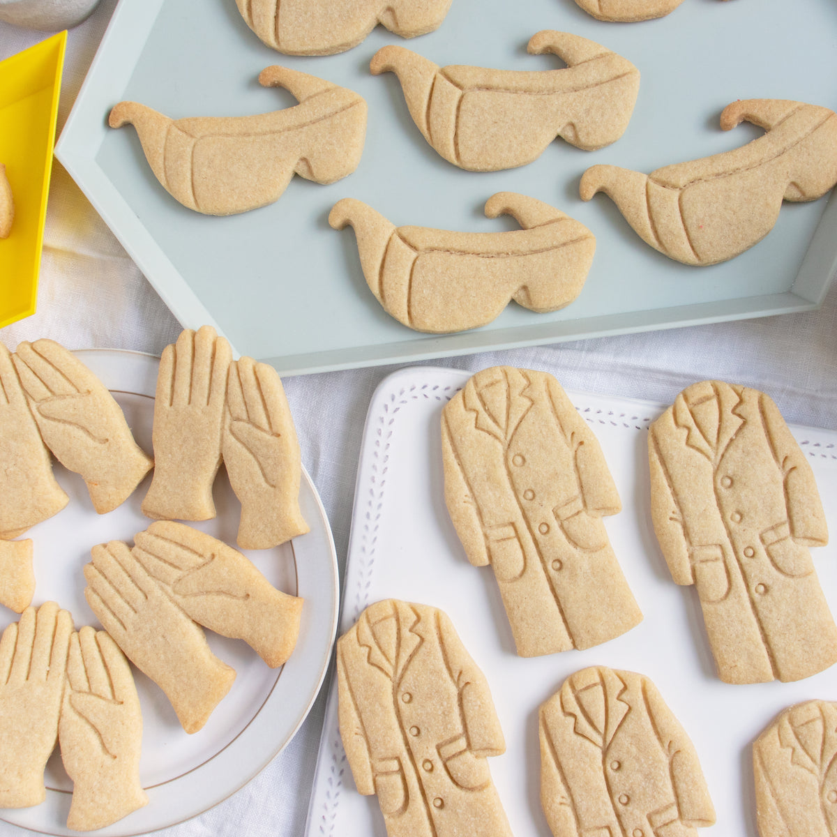 Science Laboratory PPE Cookies: Gloves, Goggles, Lab Coat