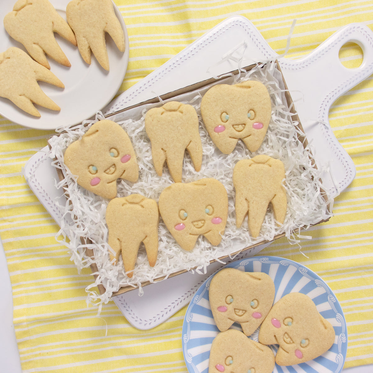 cute tooth and realistic tooth cookies