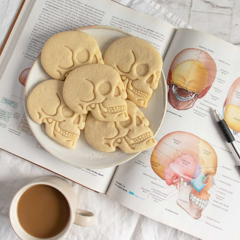 anatomical skull halloween cookies