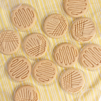 petri dish cookies (quadrant and continuous streaks)