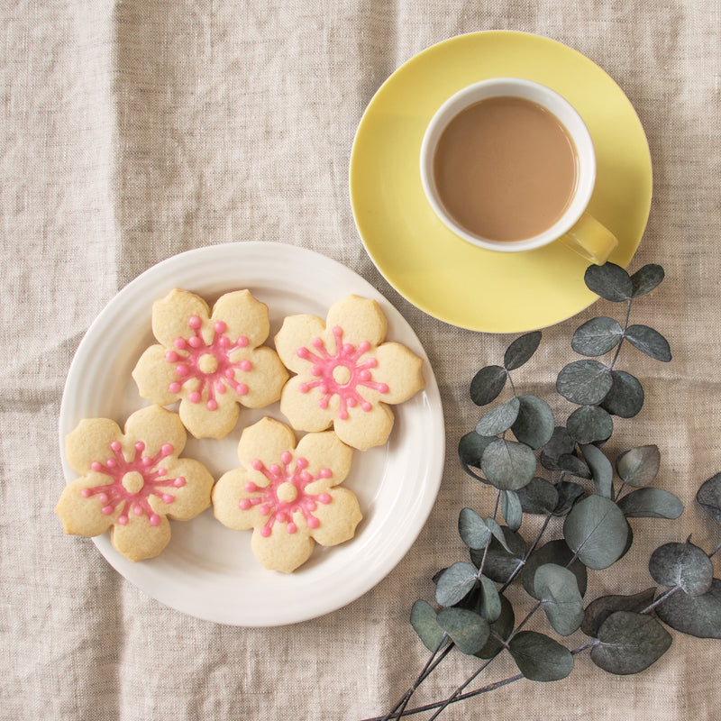 sakura cherry blossom cookies