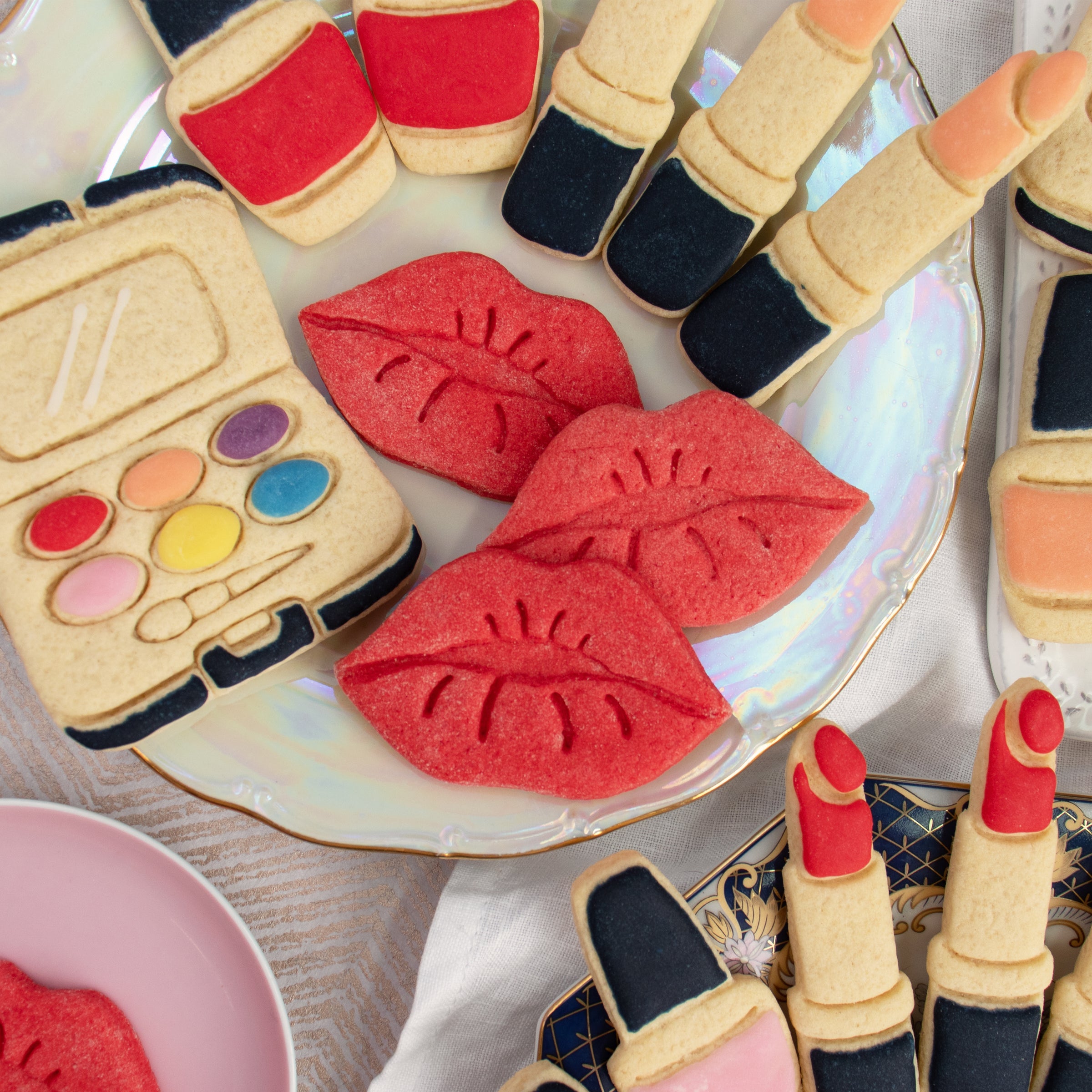 Set of 4 Cookies: Nail Polish, Lipstick, Lip Kiss, Eyeshadow Palette