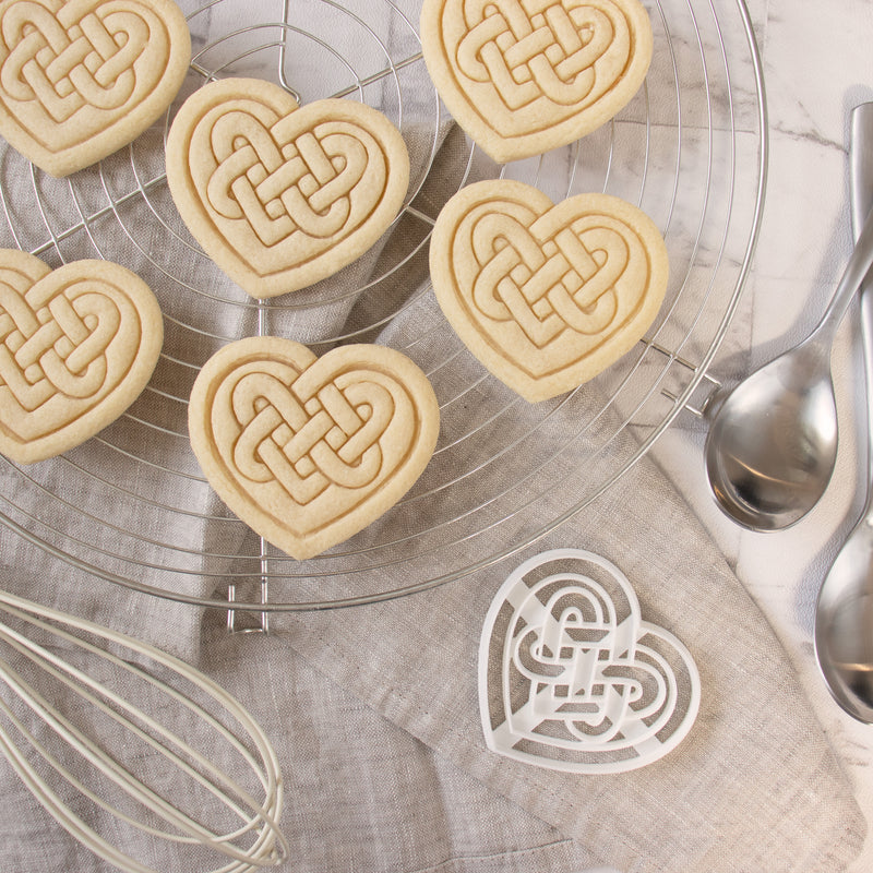 celtic heart cookies, suitable for valentine's day