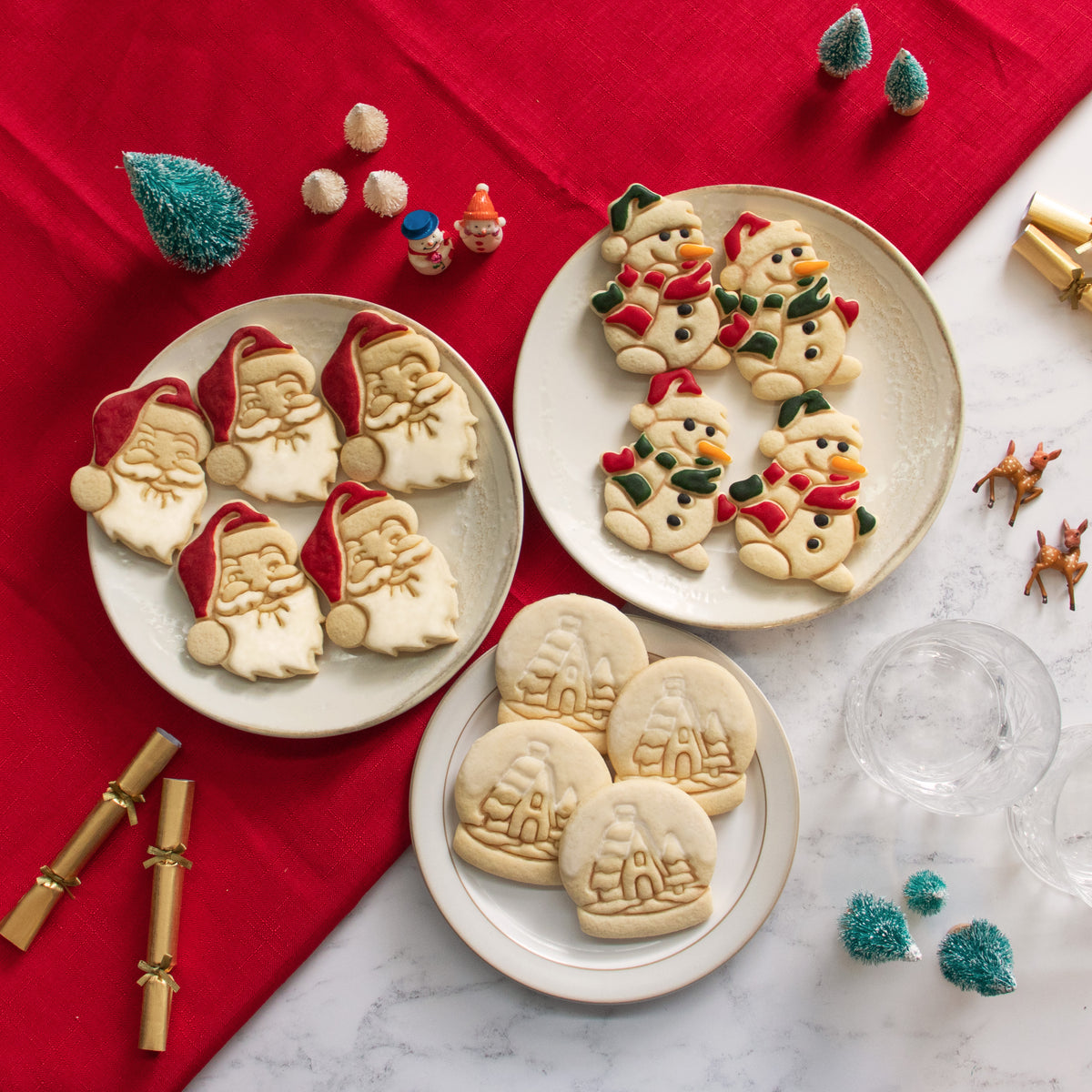 set of 3 santa claus, snowman and snow globe christmas cookies