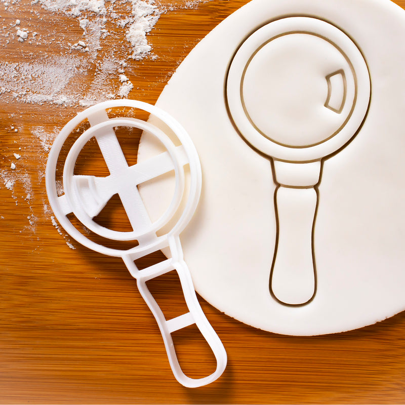magnifying glass cookie cutter