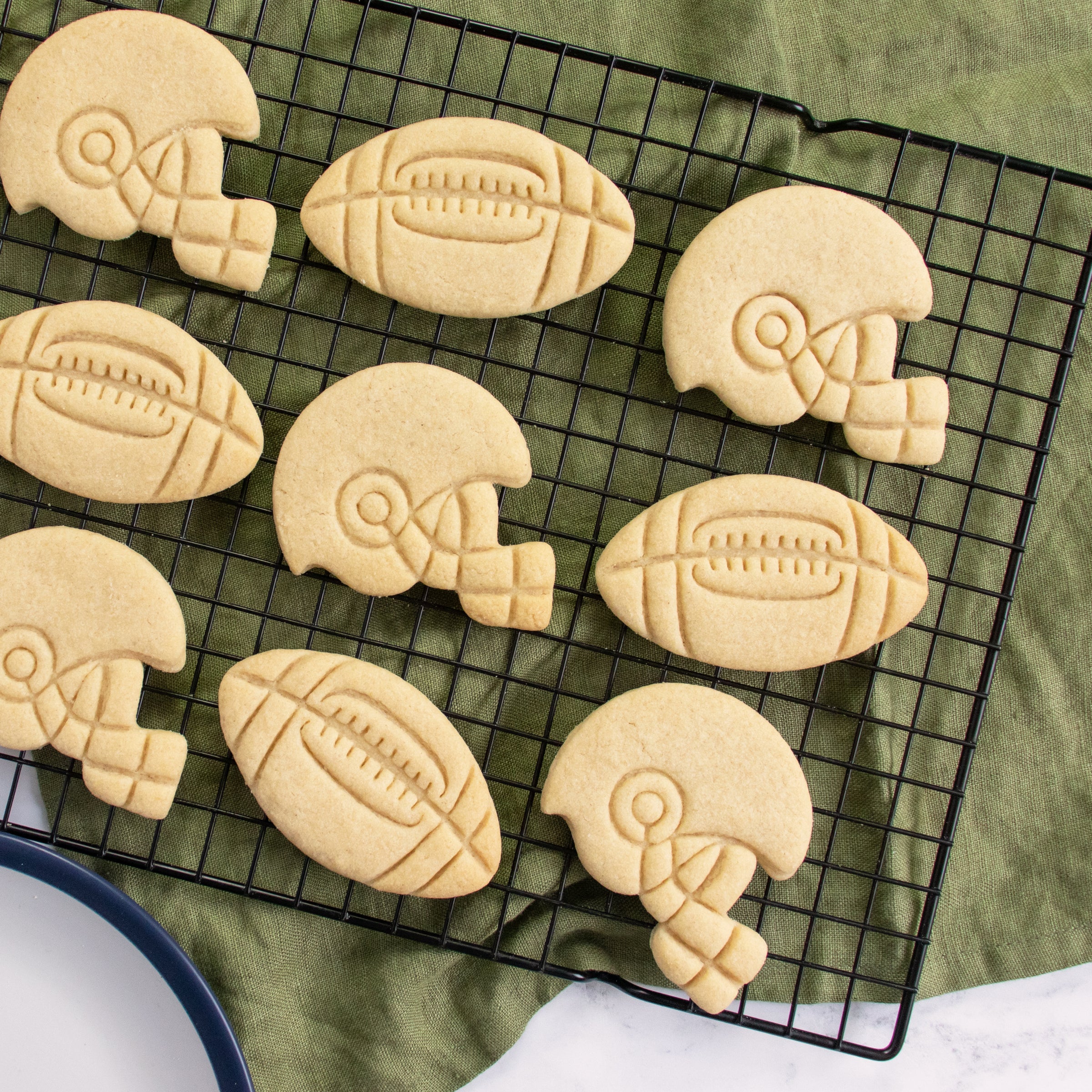 Set of 2 American Football & Helmet Cookies