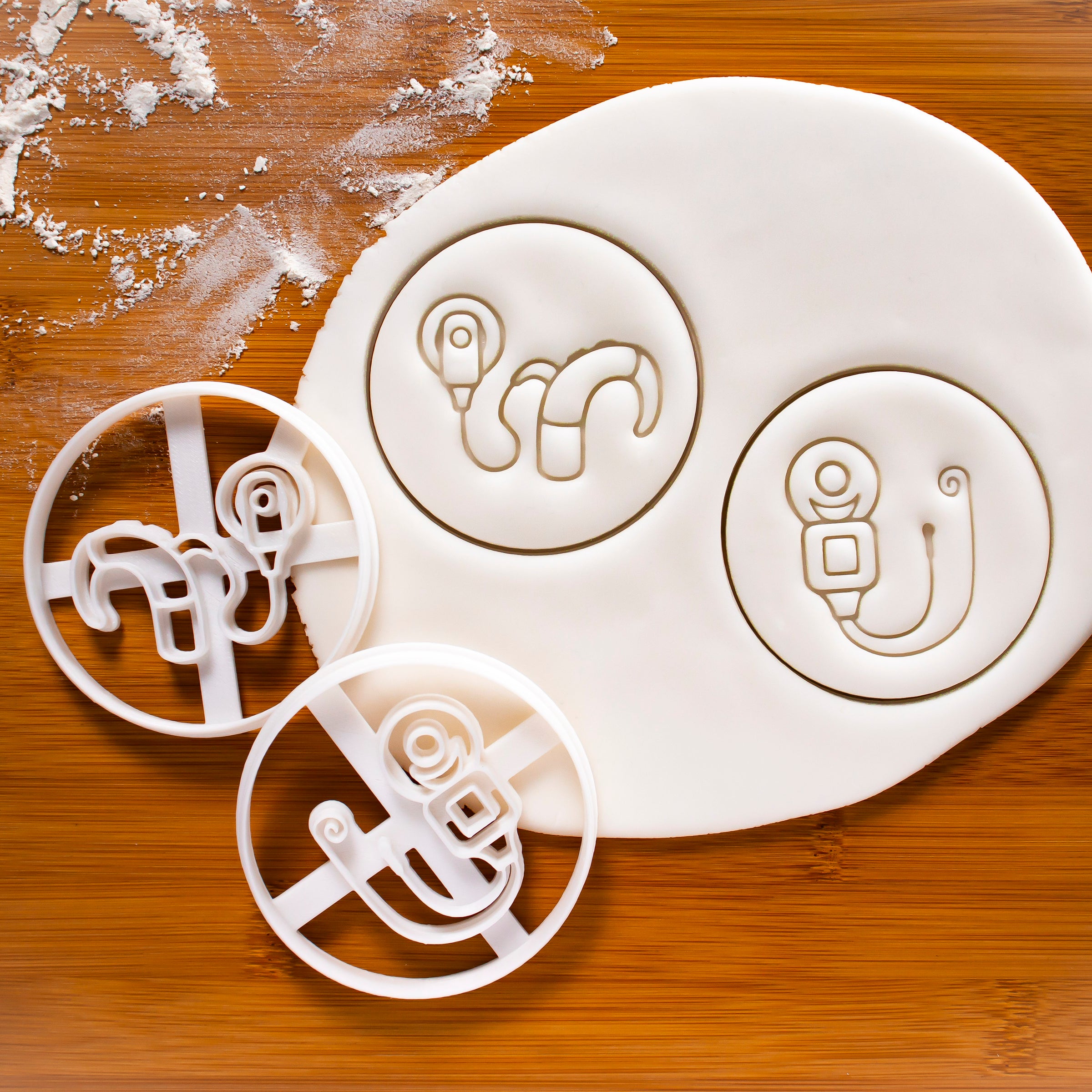 Set of 2 Cookie Cutters: Transmitter & Cochlear Implant