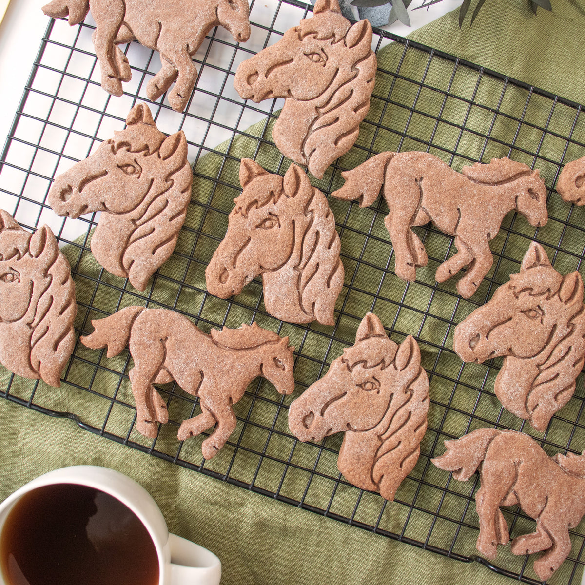 horse head and horse running cookies