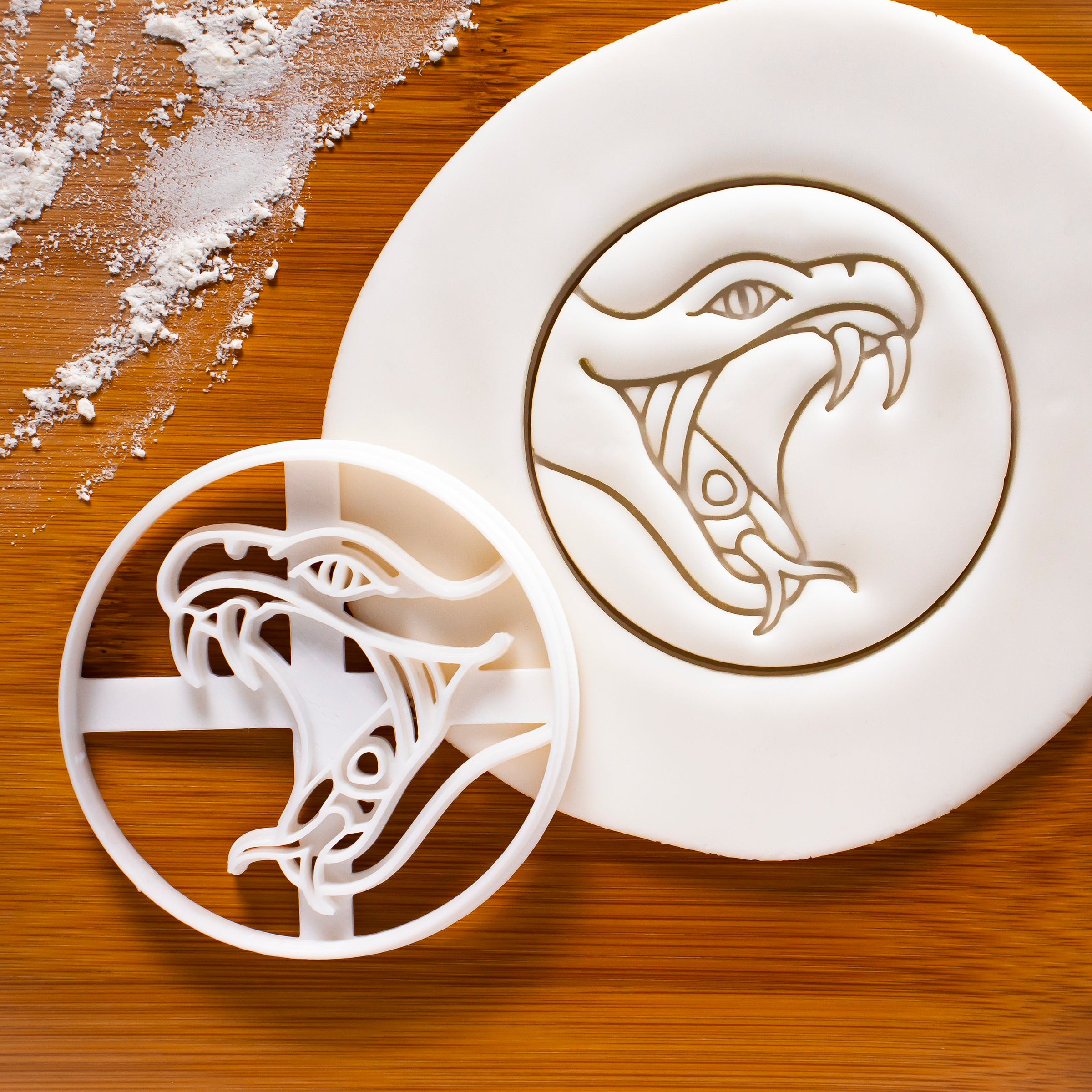 Set of 2 Python Cookie Cutters – Bakerlogy